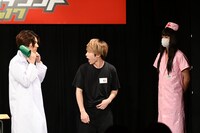 「キングオブコント2017」DISH//のコントの様子。