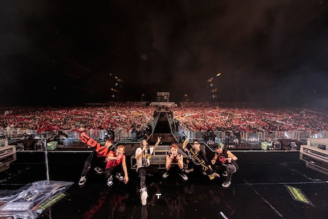 「JUST LIKE THIS 2017」終演後の記念撮影。