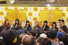 BiSHと渡辺淳之介。