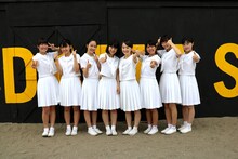 神奈川・音霊 OTODAMA SEA STUDIOでライブツアー「君と夏を交感するネッサンス!! ～Road to Brand New Dawn～」の初日公演を行ったアイドルネッサンス。