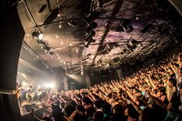 cinema staff「高機動熱源体」東京・LIQUIDROOM公演の様子。（撮影：ヤオタケシ）