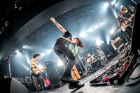 cinema staff「高機動熱源体」東京・LIQUIDROOM公演の様子。（撮影：ヤオタケシ）