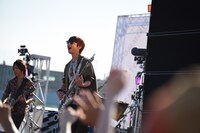 野外フリーライブ「TOKYO SUMMERDELICS」の様子。