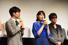 左から星野源、石田ゆり子、スガシカオ。