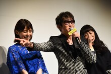 「源ちゃん脱いでるの！」と見どころを熱弁するスガシカオ。