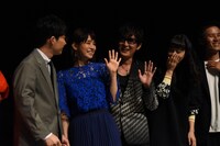 連続ドラマW「プラージュ ～訳ありばかりのシェアハウス～」舞台挨拶の様子。