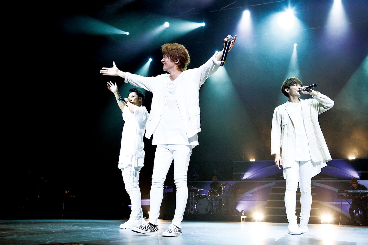 Lead、ノンストップライブで15年間総ざらい！ファンとアニバーサリー祝福