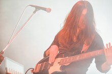 安井英人（B / BIGMAMA）