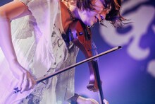 東出真緒（Violin / BIGMAMA）