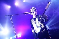 首藤義勝（Vo, B）（撮影：後藤壮太郎）