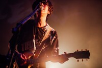 ホリエアツシ（Vo, G, Piano / ストレイテナー）