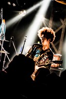 新井弘毅（G）（撮影：浜野カズシ）