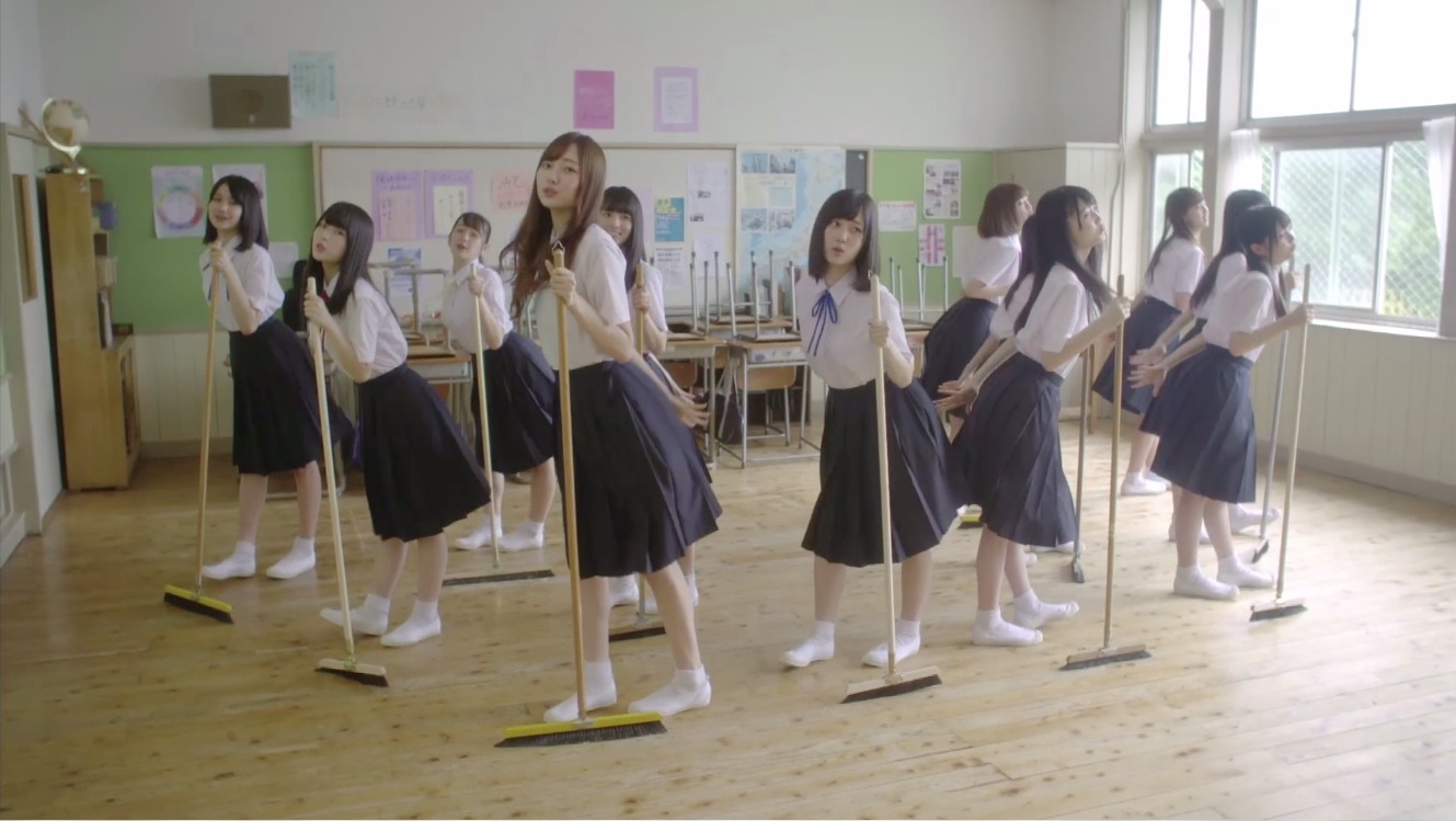 乃木坂46「未来の答え」ミュージックビデオのワンシーン。