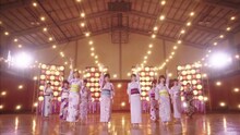 乃木坂46「未来の答え」ミュージックビデオのワンシーン。