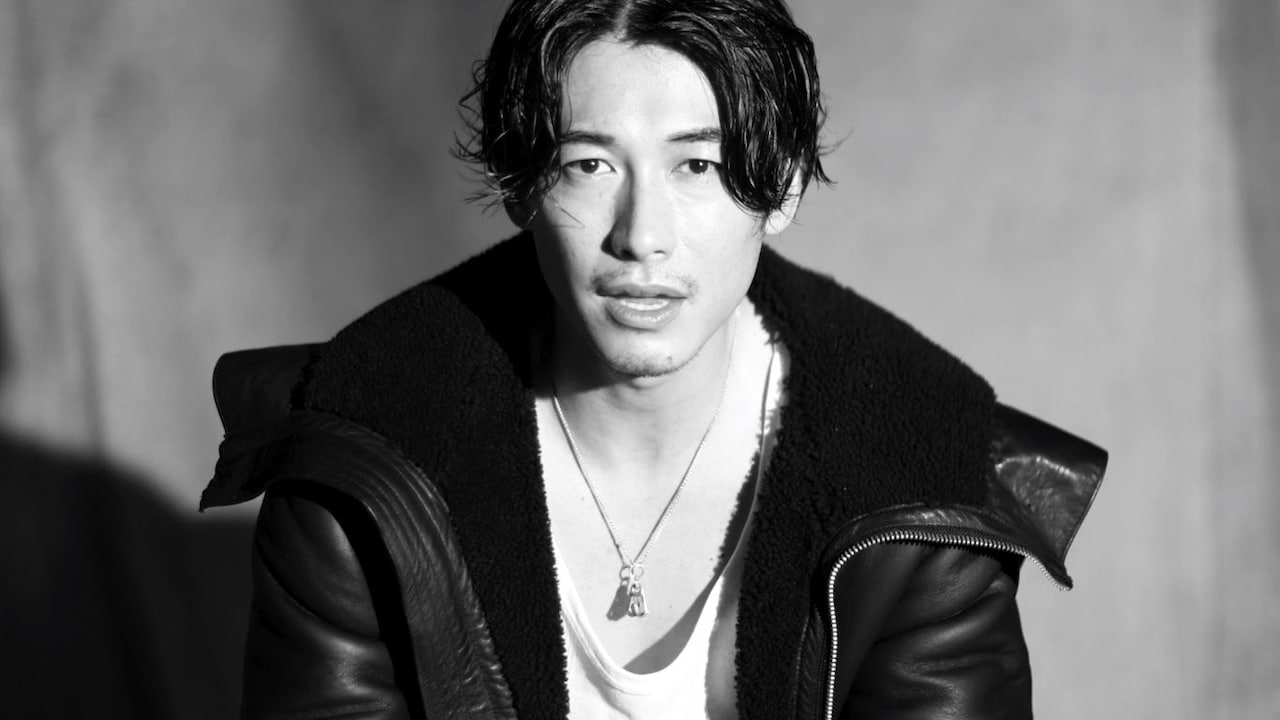 DEAN FUJIOKA「Unchained Melody」ミュージックビデオのワンシーン。