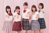 アップアップガールズ（2）「二の足Dancing」のミュージックビデオの撮影の様子。