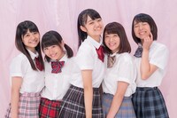 アップアップガールズ（2）「二の足Dancing」のミュージックビデオの撮影の様子。