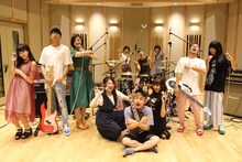 私立恵比寿中学とTOTALFAT。