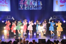 まねきケチャと神宿によるスペシャルユニット“神ケチャ“。