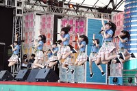 「TIF」がステージデビューの場となった=LOVE。