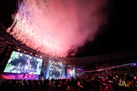 「ももクロ夏のバカ騒ぎ2017 -FIVE THE COLOR Road to 2020- 味の素スタジアム大会」8月5日公演の様子。（Photo by HAJIME KAMIIISAKA＋Z）