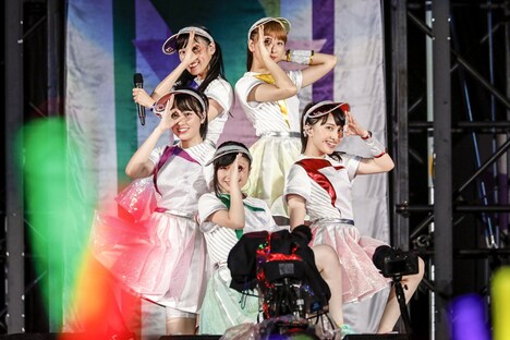 ももいろクローバーZ（Photo by HAJIME KAMIIISAKA＋Z）