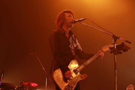 木村世治（Vo, G / ZEPPET STORE）