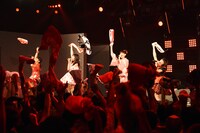 “赤色担当ステージ”の様子。