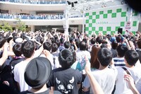 LiSA「だってアタシのヒーロー。」リリース記念ミニライブの様子。（Photo by Hiroaki Aizawa）