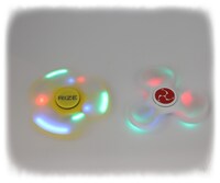 RIZEの光るハンドスピナー