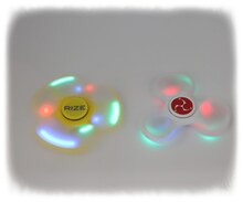 RIZEの光るハンドスピナー