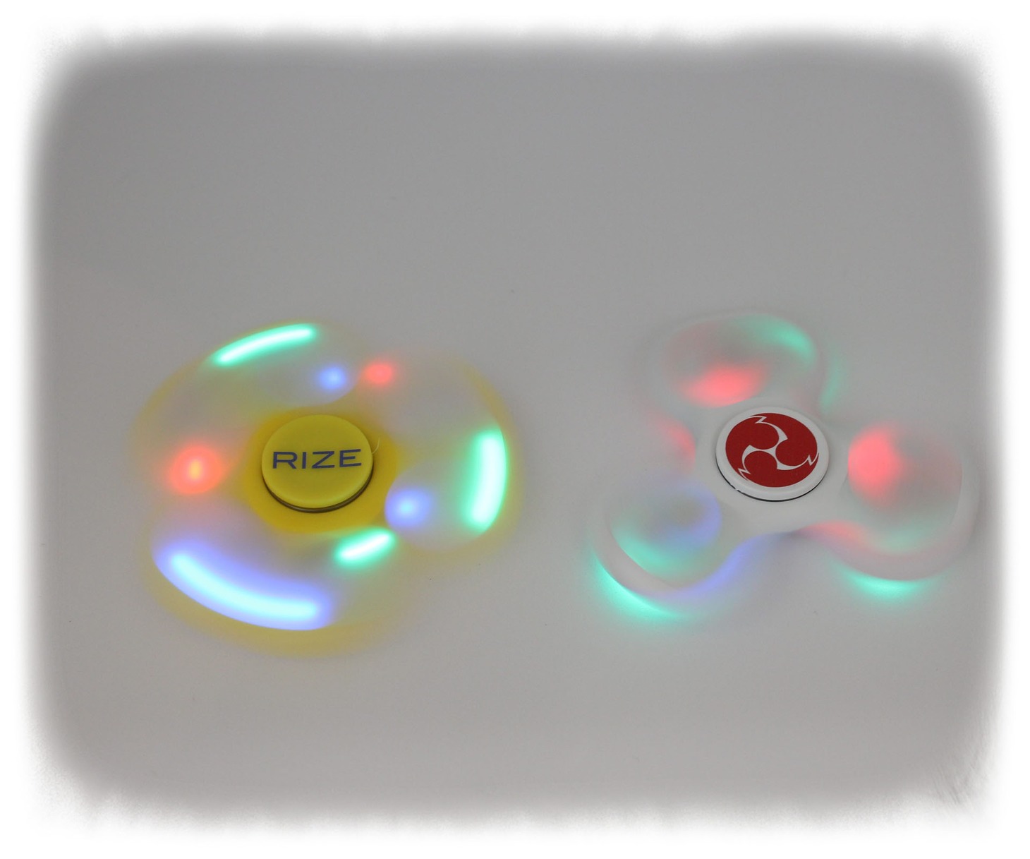 RIZEの光るハンドスピナー