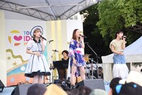 左から宮谷優恵（アキシブproject）、吉川友、上野優華。
