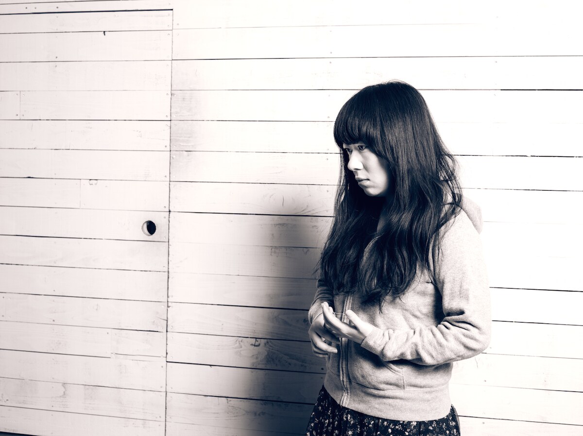 小谷美紗子、デビュー20周年記念して「両手にウヘヘ祭り」