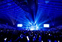 蒼井翔太「蒼井翔太 LIVE 2017 WONDER lab. ～prism～」のワンシーン。