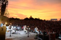 「VAMPS LIVE 2017 BEAST PARTY」8月5日公演の様子。