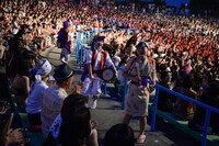 「VAMPS LIVE 2017 BEAST PARTY」8月5日公演の様子。