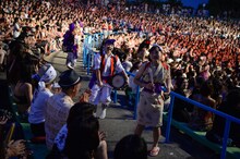 「VAMPS LIVE 2017 BEAST PARTY」8月5日公演の様子。