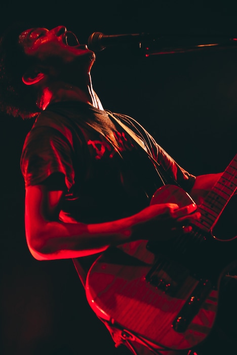 清水エイスケ（Vo, G / Age Factory）（撮影：西槇太一）