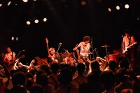 8otto企画ライブ「One or Eight」の様子。（撮影：古溪一道）