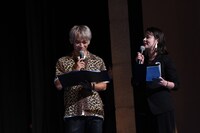 MC補佐を務めたNAOTOとMCの奥浜レイラ。