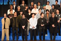 映画「HiGH&LOW THE MOVIE 2 / END OF SKY」の完成披露イベントの様子。