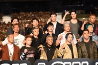 映画「HiGH&LOW THE MOVIE 2 / END OF SKY」の完成披露イベントの様子。