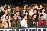 映画「HiGH&LOW THE MOVIE 2 / END OF SKY」の完成披露イベントの様子。