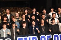 映画「HiGH&LOW THE MOVIE 2 / END OF SKY」の完成披露イベントの様子。