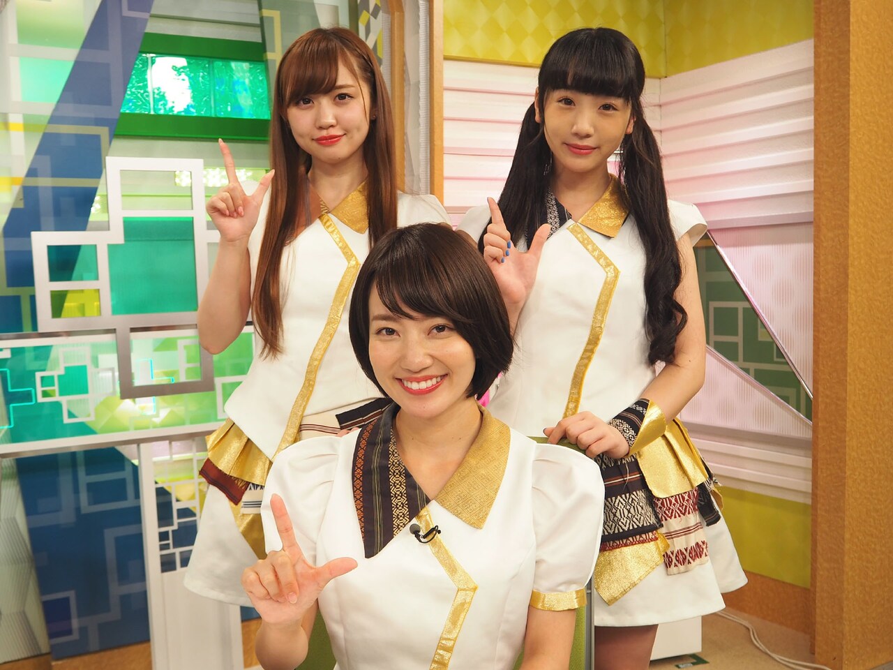 LinQ ミニフォトブック & プリシール 直筆サイン 新木さくら