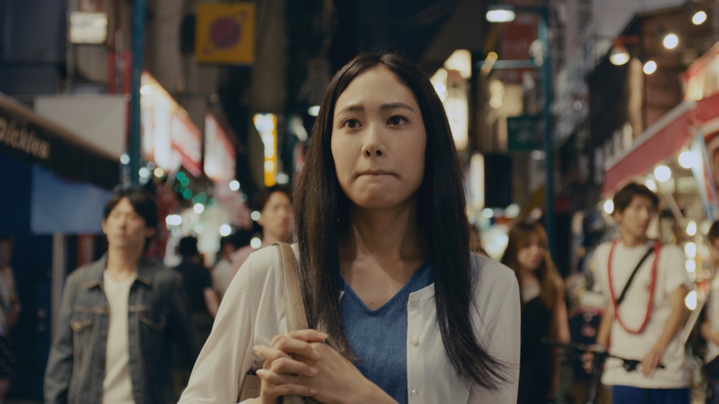 小田急電鉄新CM「世界に一つの日々と［1人の寄り道篇］」のワンシーン。