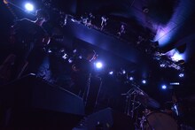 「BURGER NUDS tour 2017『Act 2 或いは Act 3』」東京・新代田FEVER公演の様子。（撮影：野田雅之）