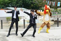 「警視庁いきもの係」エンディングのワンシーン。着ぐるみの中は超特急。