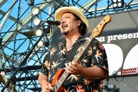 上江洌清作（MONGOL800）